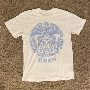 Men’s Obey tee